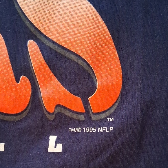Vintage 1995 NFL Chicago Bears T-Shirt - Picture 2 of 9